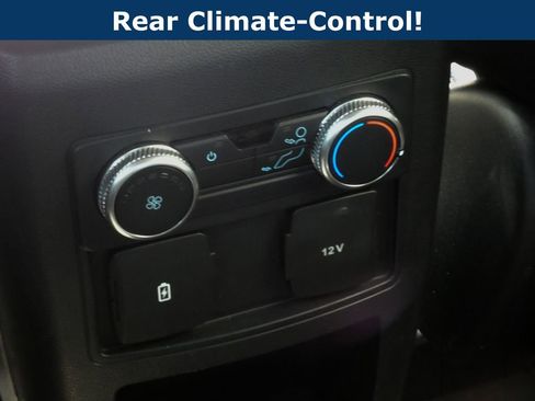 Used 2020 Ford Explorer XLT w/ Equipment Group 202A AWD/4WD image 32