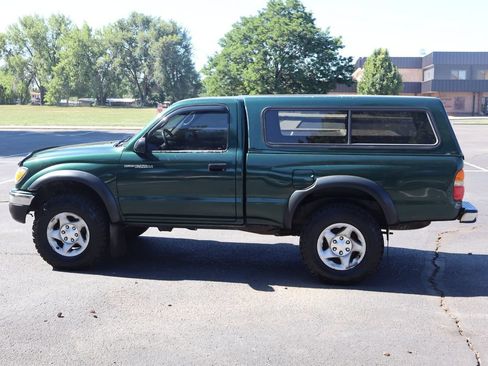 Used 2002 Toyota Tacoma 4x4 Regular Cab image 42