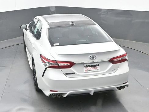 Used 2020 Toyota Camry XSE FWD image 32