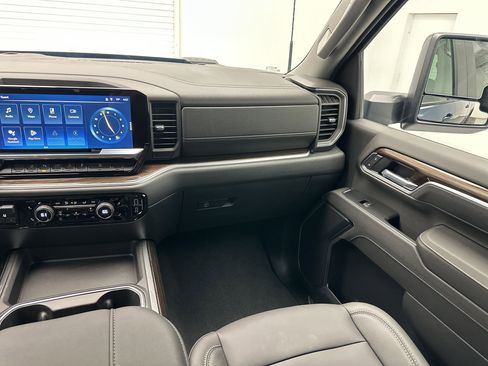 New 2026 Chevrolet Silverado 3500 LT w/ Trail Boss Package AWD/4WD image 27