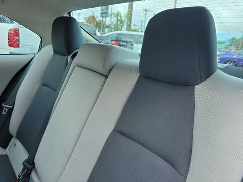 Used 2023 Toyota Corolla LE image 11