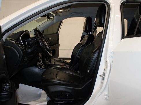 Used 2021 Jeep Compass Limited image 12