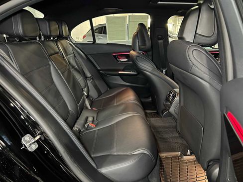 Used 2025 Mercedes-Benz C 300 4MATIC Sedan image 13