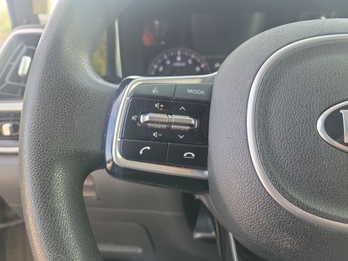 Used 2021 Kia Sorento LX FWD image 23