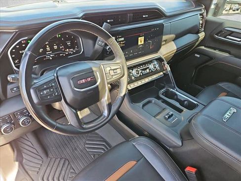 Used 2024 GMC Sierra 2500 AT4 w/ AT4 Premium Plus Package AWD/4WD image 11