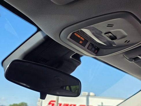 Used 2025 Chevrolet Trax ACTIV w/ Driver Confidence Package image 29