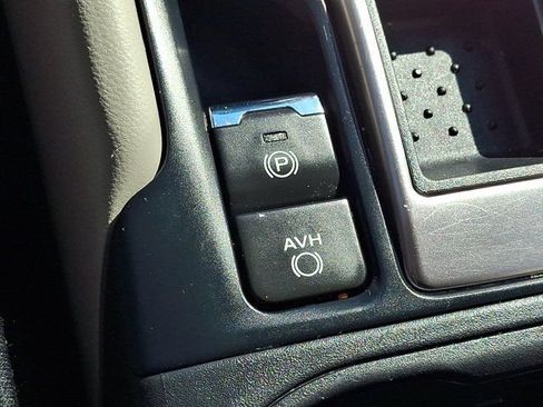 Used 2022 Subaru Forester AWD/4WD image 29