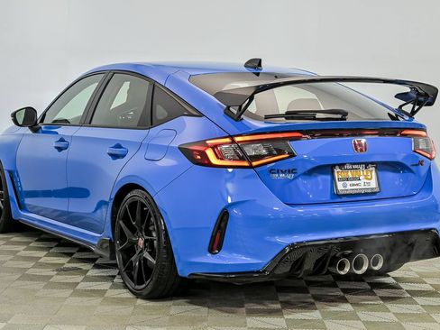 Used 2025 Honda Civic Type R image 6
