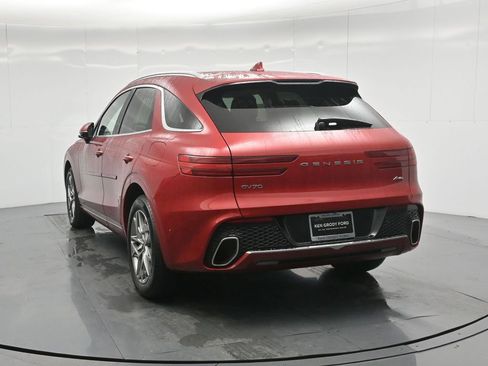 Used 2023 Genesis GV70 2.5T w/ Advanced Package image 30