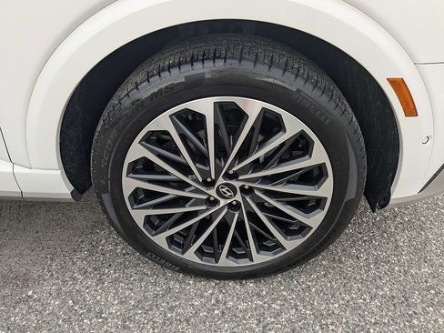 Used 2026 Hyundai Palisade Calligraphy FWD image 11