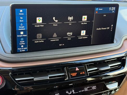 Used 2025 Acura MDX w/ Technology Package image 28