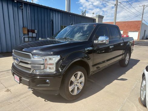 Used 2019 Ford F150 Platinum w/ Equipment Group 701A Luxury AWD/4WD image 21