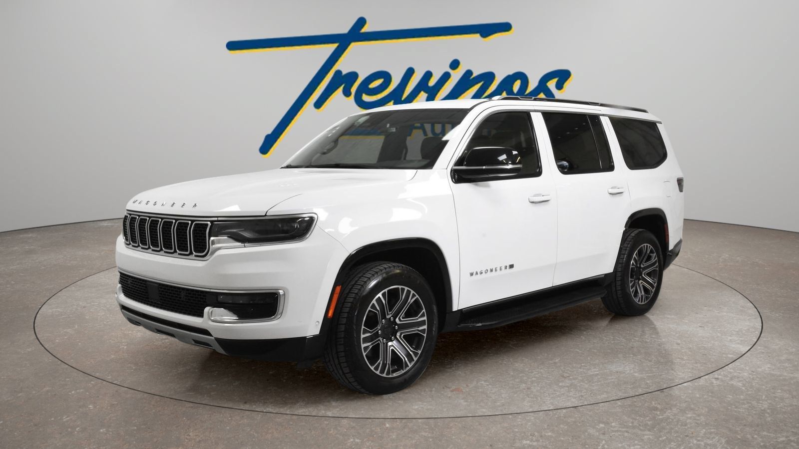 Used 2024 Jeep Wagoneer Series II w/ Flexible Seating Group RWD image 7