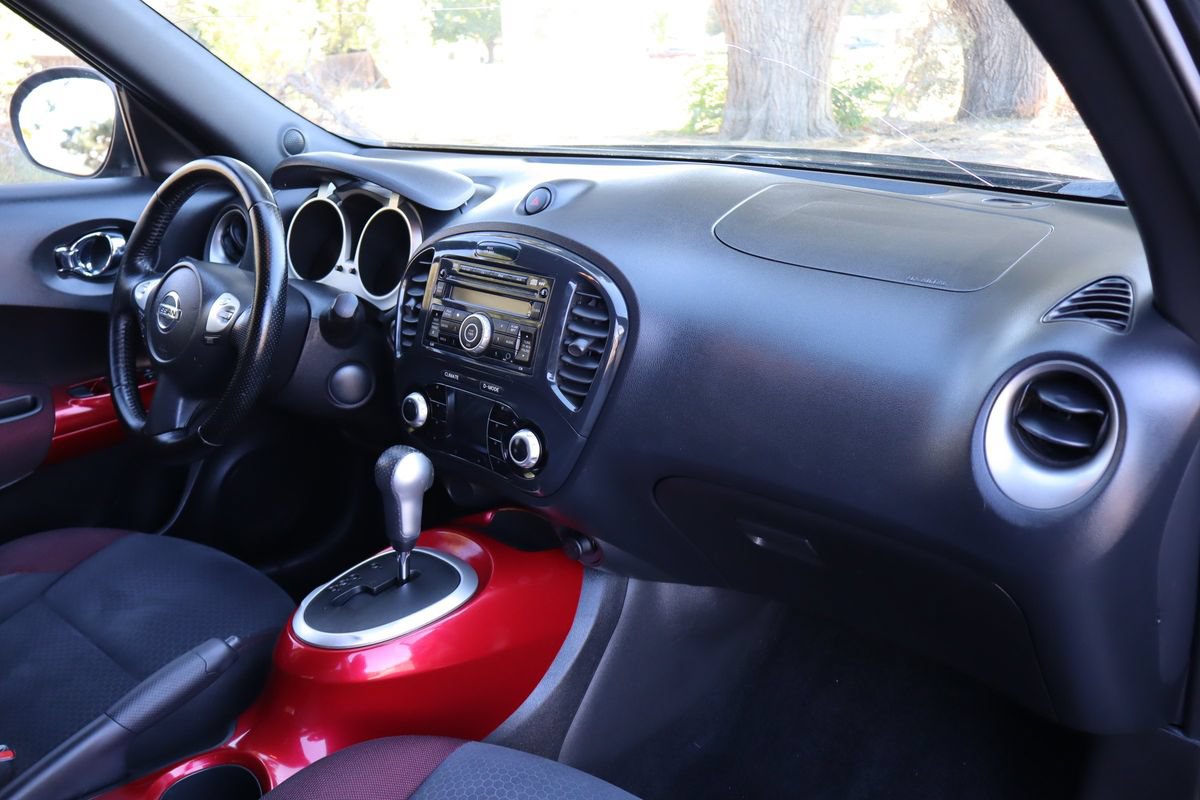 Used 2012 Nissan Juke SV AWD/4WD image 17