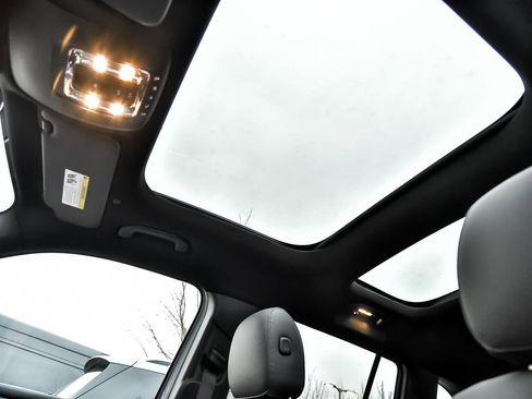 Certified 2025 Mercedes-Benz GLB 250 GLB 250 4MATIC image 13