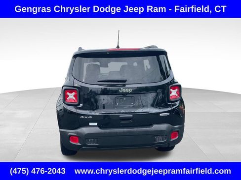 Certified 2021 Jeep Renegade Latitude AWD/4WD image 6