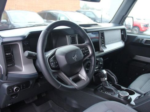 Used 2023 Ford Bronco Outer Banks image 31