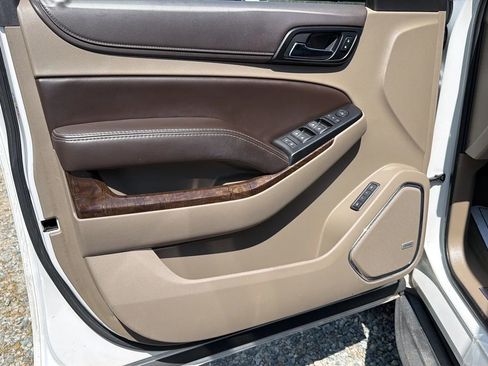 Used 2016 Chevrolet Tahoe LT image 23