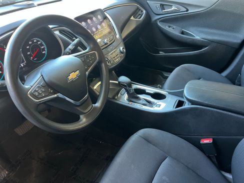 Used 2024 Chevrolet Malibu LT FWD image 12