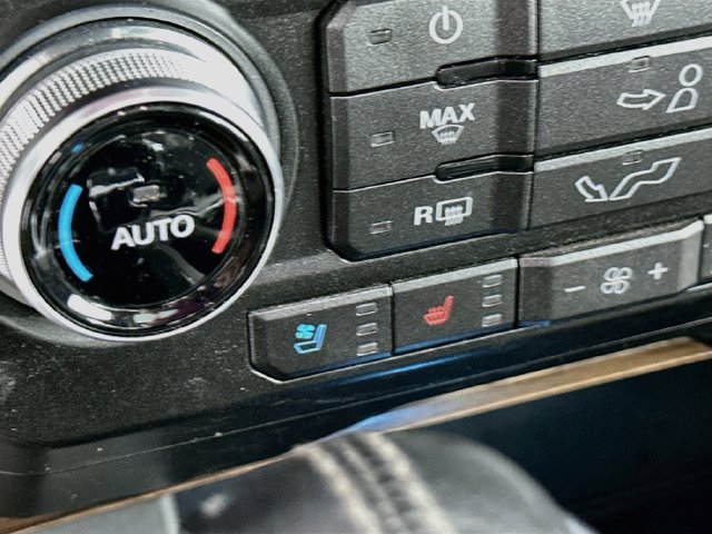 Certified 2018 Ford F150 Lariat w/ Equipment Group 502A Luxury AWD/4WD image 28