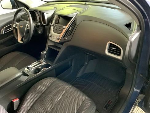 Used 2017 Chevrolet Equinox LT w/ Convenience Package AWD/4WD image 32