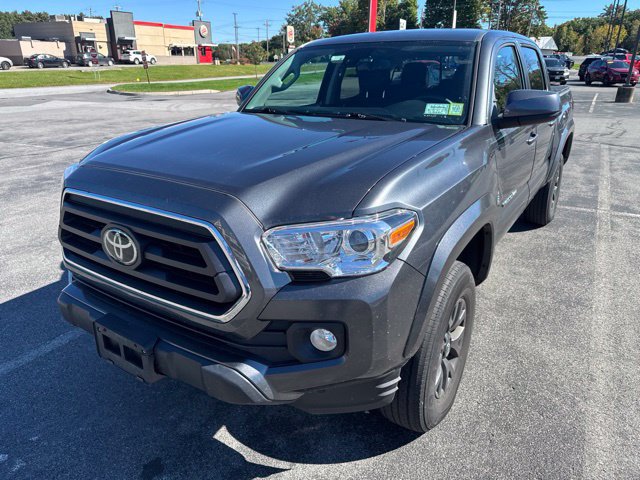 Used 2023 Toyota Tacoma SR5 AWD/4WD image 3