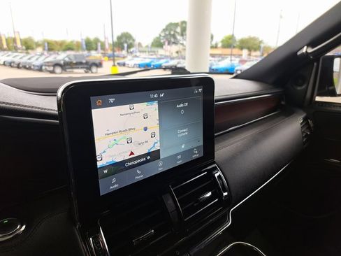 Used 2021 Lincoln Navigator Reserve image 10