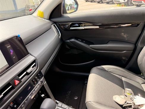 New 2026 Kia Seltos EX image 9