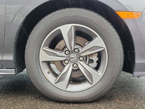 Used 2018 Honda Odyssey Touring image 5