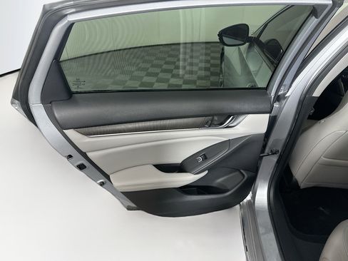 Used 2019 Honda Accord EX-L image 26