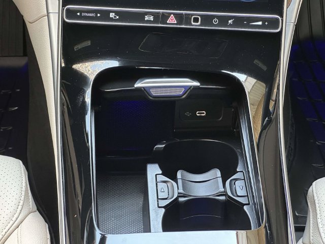 Used 2023 Mercedes-Benz C 300 4MATIC Sedan image 19