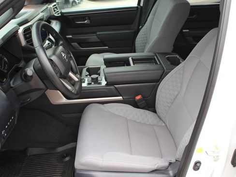 Certified 2025 Toyota Tundra SR5 AWD/4WD image 26