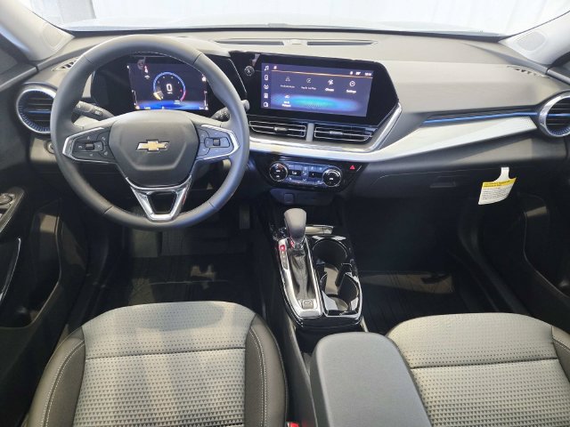 New 2026 Chevrolet Trax LT w/ Driver Confidence Package FWD image 6