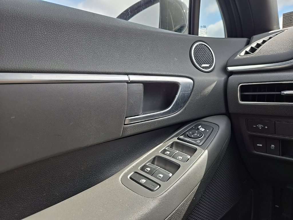 Used 2020 Hyundai Sonata SEL Plus w/ Tech Package FWD image 18