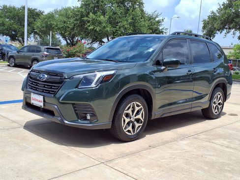 Used 2024 Subaru Forester Premium AWD/4WD image 22