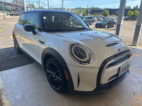 Used 2024 MINI Cooper SE FWD image 14