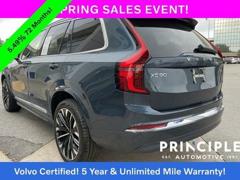 Certified 2025 Volvo XC90 B5 Plus AWD/4WD image 12