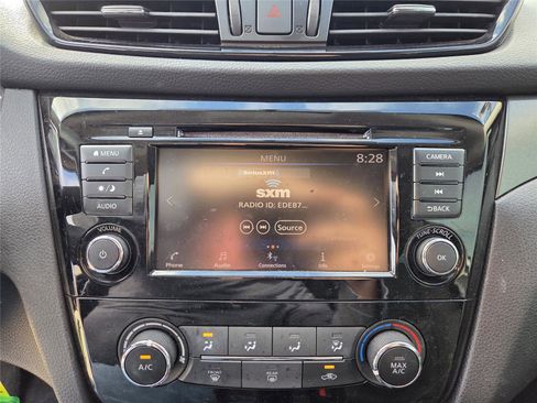 Used 2019 Nissan Rogue Sport S w/ Appearance Package image 15