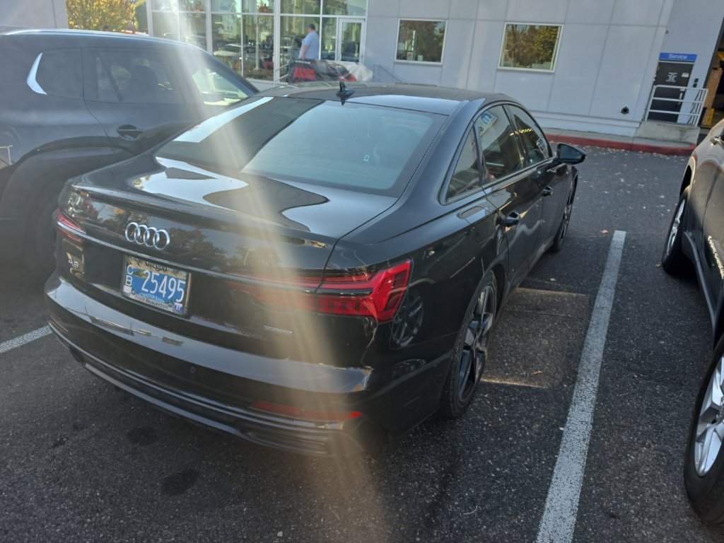 Used 2021 Audi A6 Premium Plus w/ Premium Plus Package AWD/4WD image 3