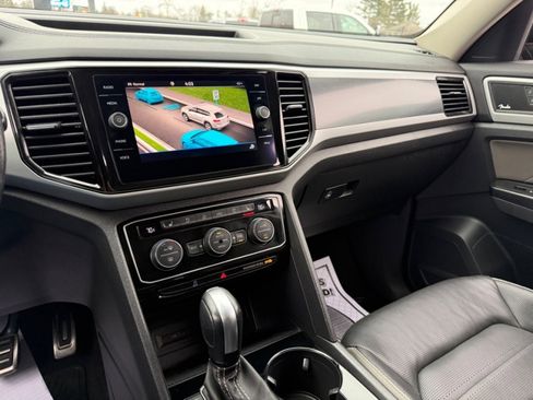 Used 2021 Volkswagen Atlas SEL Premium image 33
