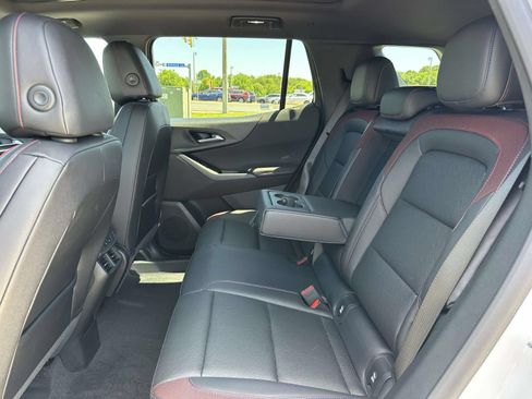 Used 2025 Chevrolet Equinox RS w/ Safety and Technology Package AWD/4WD image 13