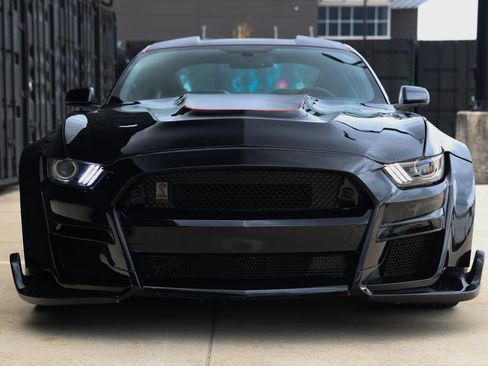 Used 2016 Ford Mustang Shelby GT350 w/ Technology Package RWD image 23