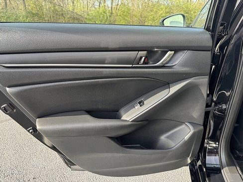 Used 2022 Honda Accord Sport image 27