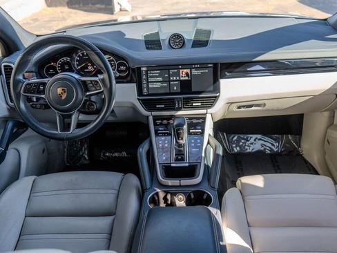 Used 2019 Porsche Cayenne E-Hybrid image 26
