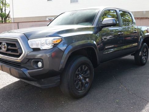 Used 2023 Toyota Tacoma SR5 RWD image 7