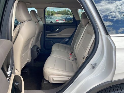 Used 2022 Lincoln Corsair Standard w/ Equipment Group 101A image 13