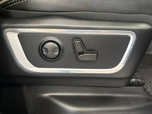 Used 2023 RAM 1500 Laramie AWD/4WD image 55