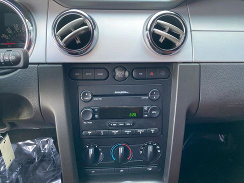 Used 2005 Ford Mustang GT image 25
