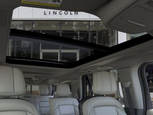 New 2026 Lincoln Navigator L Reserve AWD/4WD image 22