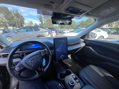 Used 2024 Ford Mustang Mach-E Select image 7